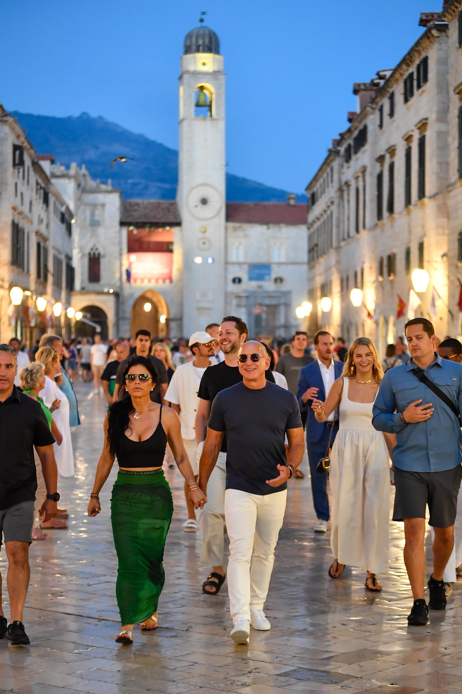 Slobodna Dalmacija Jedrenjak Jeffa Bezosa Ostao Usidren Nadomak