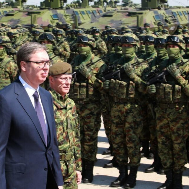 &lt;p&gt;Vučić na smotri srbijanske vojske u Batajnici&lt;/p&gt;
