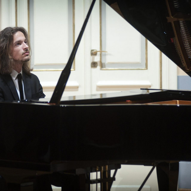 &lt;p&gt;Zoran Velić odabrao je remek-djela Frédérica Chopina&lt;br&gt;
 &lt;/p&gt;