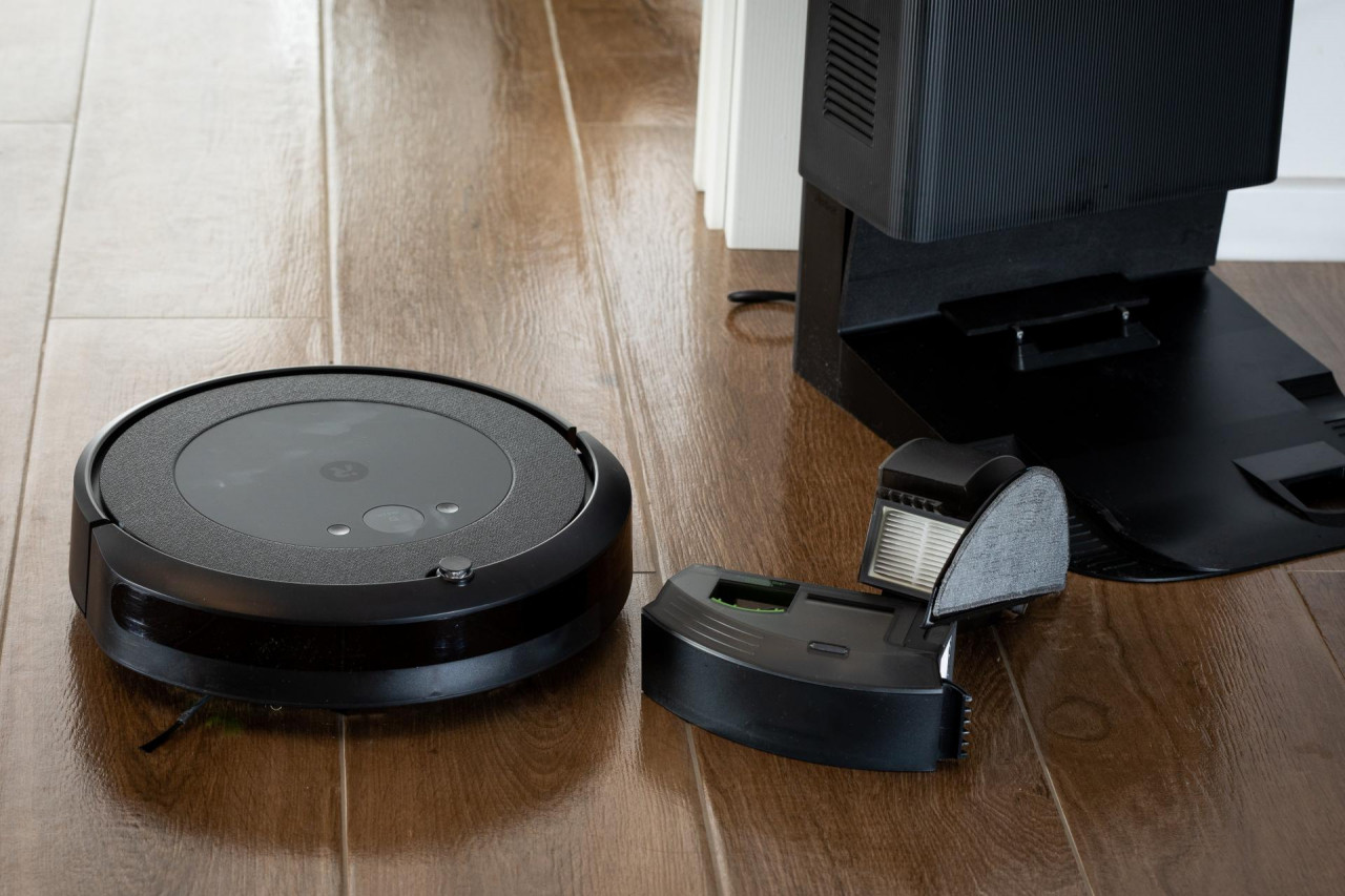 Upoznajte novu seriju Roomba 2u1 robotskih usisavača i perača podova,  serija Roomba Combo i5' - tportal