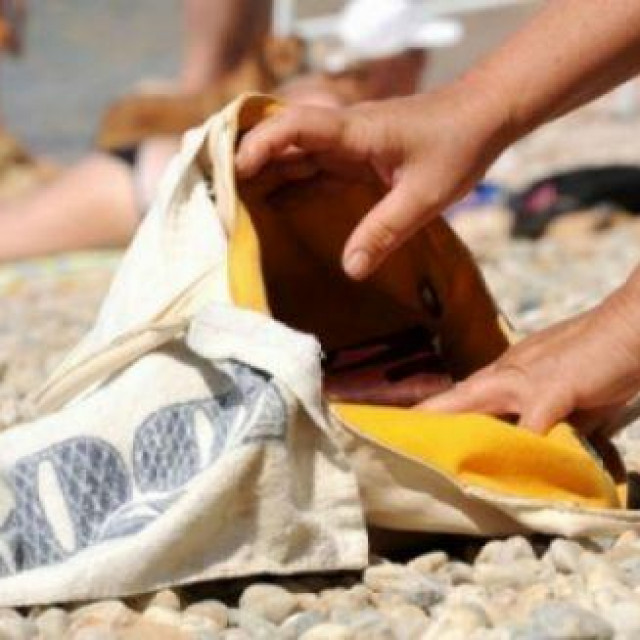 <p>Krađe na plažama</p>
