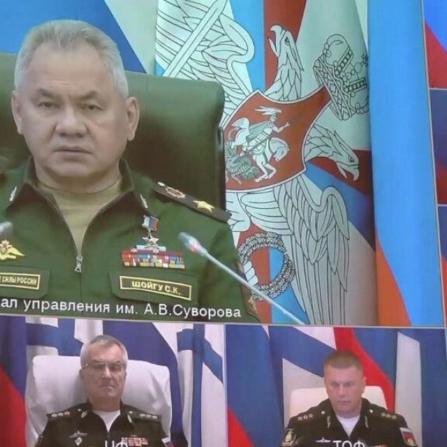 &lt;p&gt;I Viktor Sokolov je sudjelovao u ovom video razgovoru (lijevo, skroz na dnu) ruskih vojnih glavešina, samo je pitanje je li snimka - stara ili nova?&lt;/p&gt;
