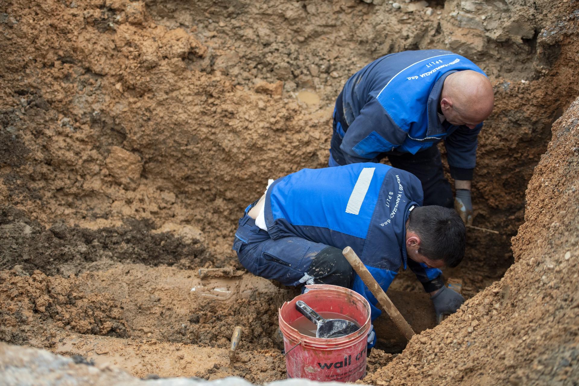 Slobodna Dalmacija Pukla Vodovodna Cijev Na Splitu Dio Stanara Dobriline Ostao Suhih Pina