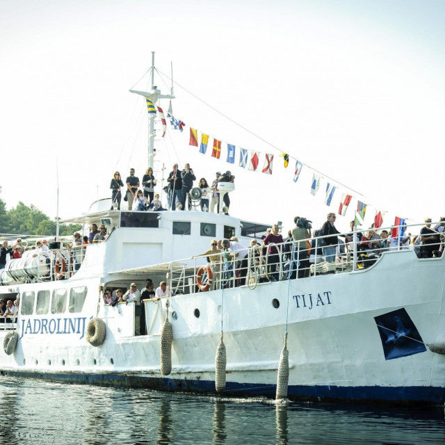 &lt;p&gt;Skradin, 141018.&lt;br&gt;
Brodska linija izmedju Sibenika i Skradina nekadasnji Ohrid a danas Tijat nakratko je obnovljena povodom obiljezavanja 63 godine plovidbe tog najstarijeg Jadrolinijinog broda i 50 godina od uspostavljanja te brodske linije.&lt;br&gt;