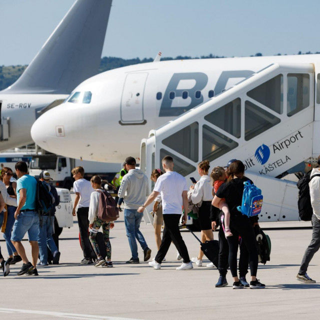 &lt;p&gt;Splitsko-kaštelanski aerodrom svake godine ruši rekorde po broju putnika&lt;/p&gt;