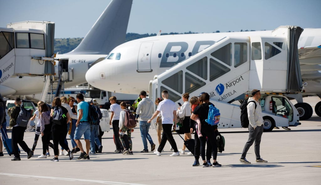 &lt;p&gt;Splitsko-kaštelanski aerodrom svake godine ruši rekorde po broju putnika&lt;/p&gt;