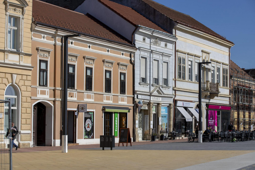 &lt;p&gt;Grad Koprivnica nalazi se 70 kilometara sjeveroistočno od Zagreba, u srcu Podravine&lt;/p&gt;