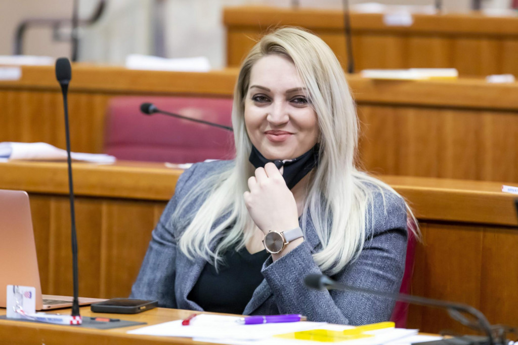 &lt;p&gt;Marina Opačak Bilić kaže kako je dodatno uznemirena jer je majka troje maloljetne djece&lt;/p&gt;
