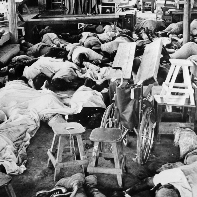 &lt;p&gt;Tijela članova sekte ‘Hram naroda‘ Jima Jonesa koji su počinili masovno samoubojstvo u Jonestownu u Gvajani, umrlo je više od 900 ljudi, gotovo trećina su bila djeca&lt;/p&gt;