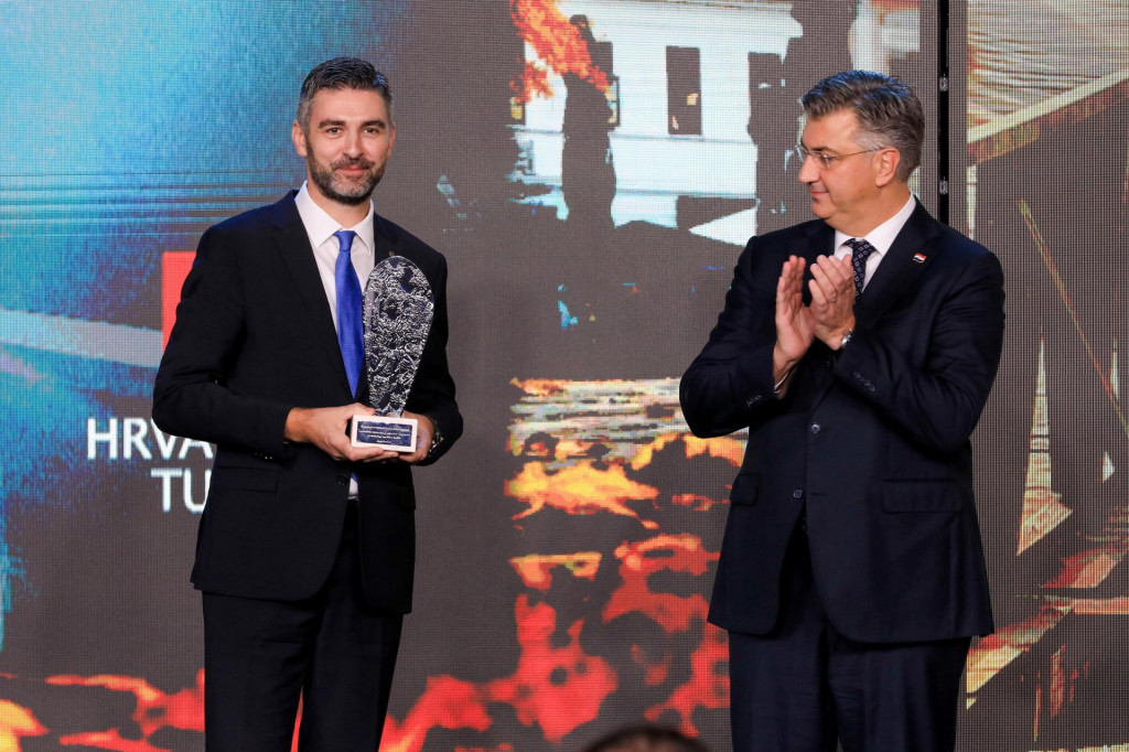 &lt;p&gt;, Andrej Plenkovic urucio je nagradu gradonacelniku Dubrovnika Mati Frankovicu.&lt;br&gt;
 &lt;/p&gt;