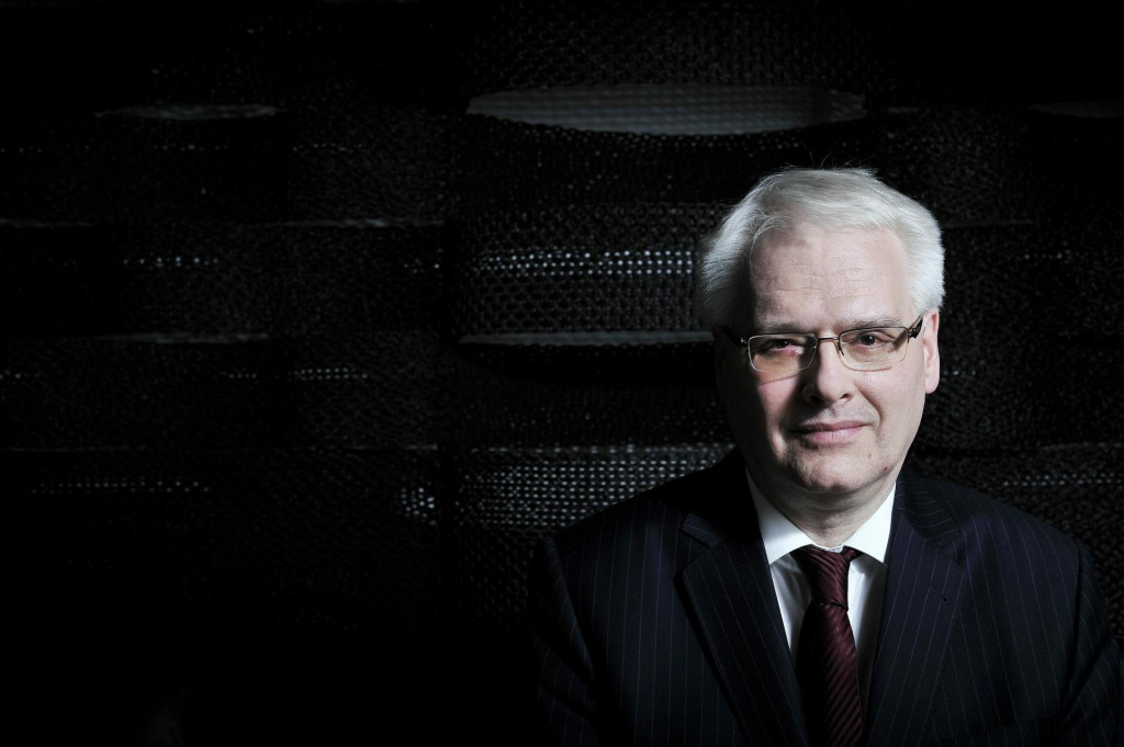 &lt;p&gt;Ivo Josipović, bivši predsjednik RH: ‘HOS-ovcima treba priznati zasluge, uostalom, ja sam dosta njih odlikovao. A oni bi morali razumjeti da se njihov dignitet i zasluge ne brišu izostavljanjem ‘ušatog U‘, povikom ZDS i drugim aluzijama na ustašluk‘&lt;/p&gt;