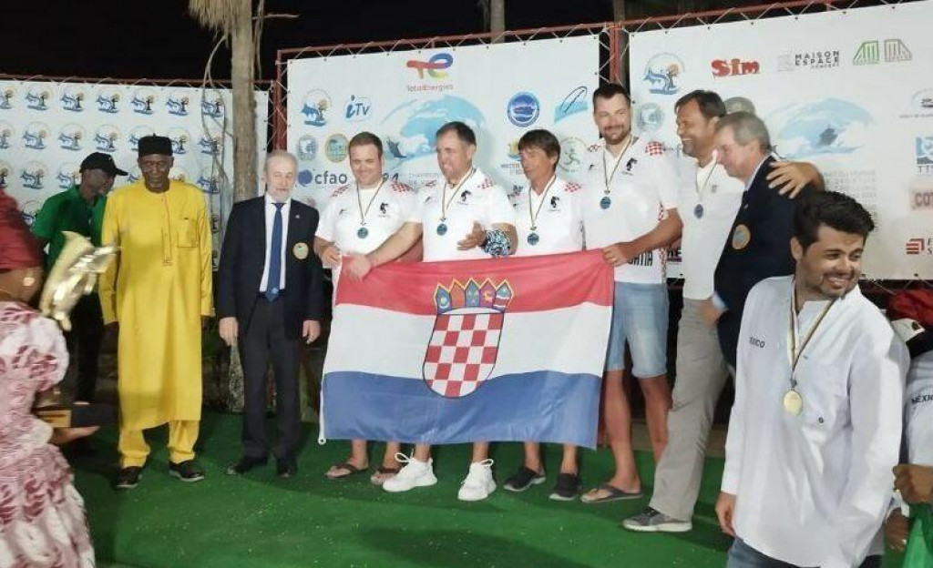 &lt;p&gt;Hrvatska ekipa Ribolovnog športskog kluba Giričić iz Kaštel Gomilice postala je prvak svijeta&lt;/p&gt;
