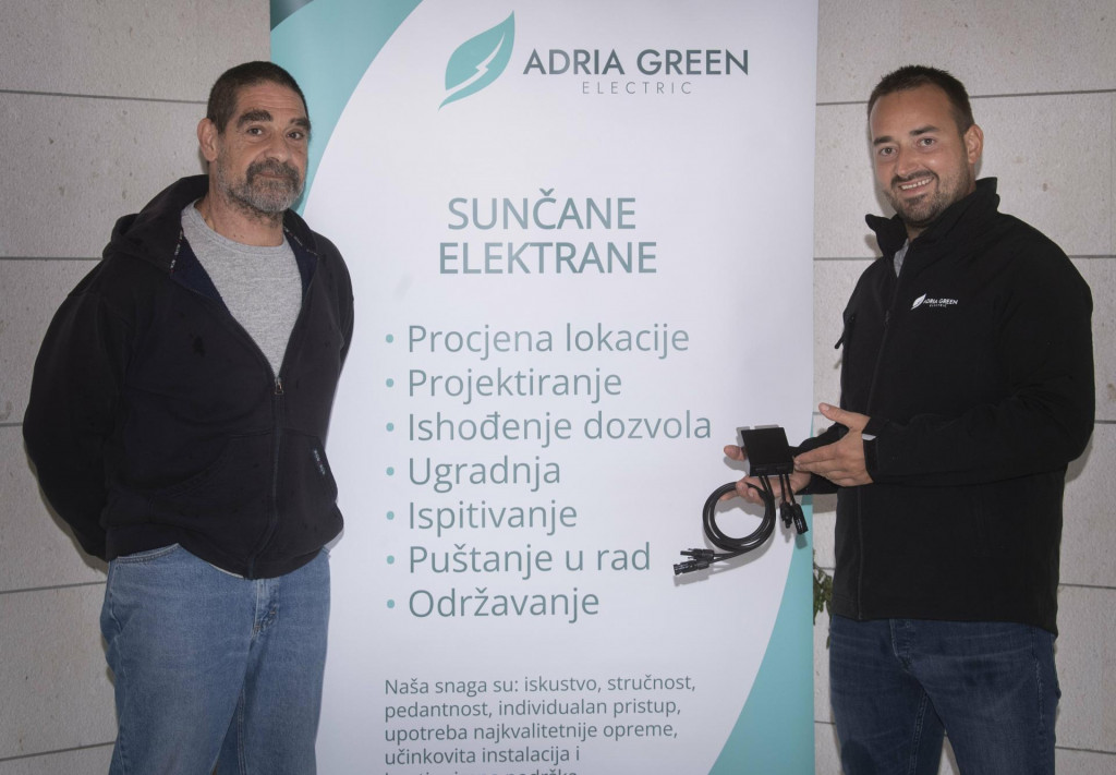 &lt;p&gt;Zadovoljni klijent Joško Lukan u društvu Ivana Miljka, direktora tvrtke Adria Green Electric&lt;br&gt;