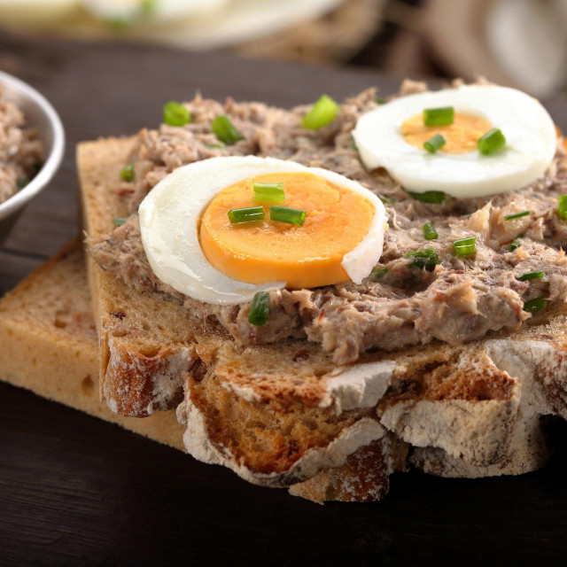 &lt;p&gt;healthy wholegrain bread sandwich with tuna paste and egg&lt;/p&gt;