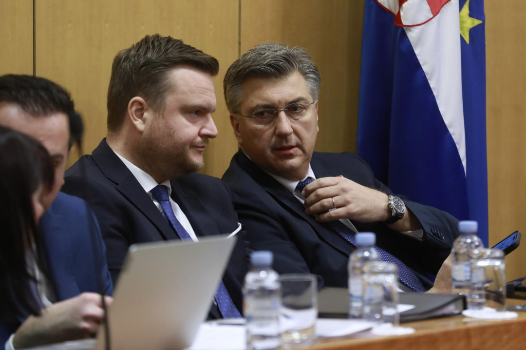 &lt;p&gt;Ministar Marko Primorac i predsjednik Vlade RH Andrej Plenković&lt;br&gt;
u Saboru RH&lt;br&gt;
 &lt;/p&gt;