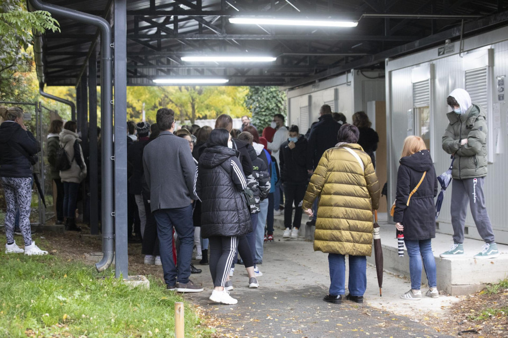 &lt;p&gt;I u Zagrebu su gužve zbog uzimanja uzoraka na hripavac&lt;/p&gt;