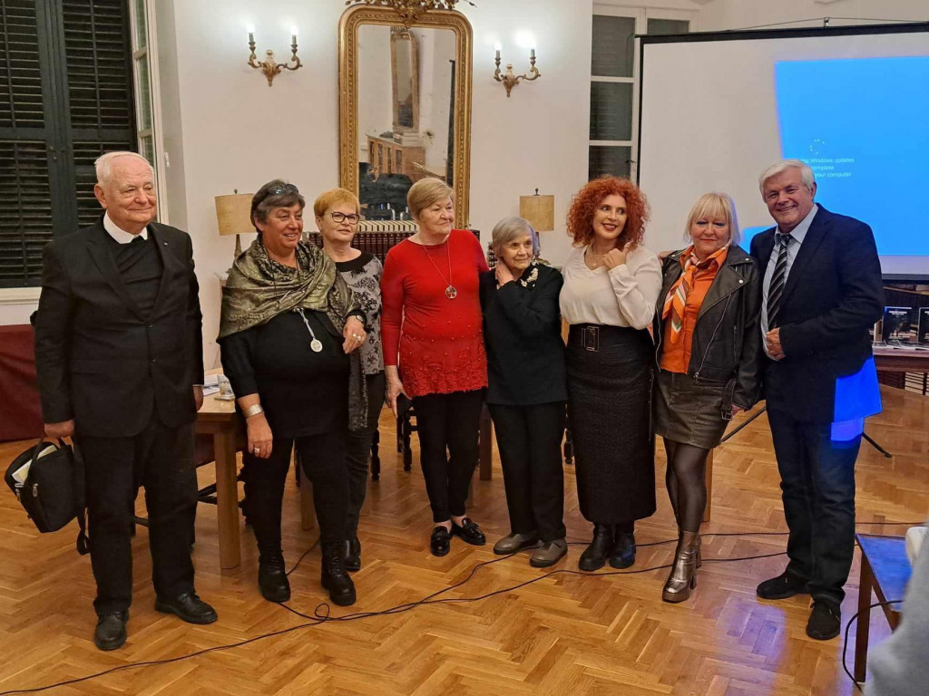 &lt;p&gt;dr. Stjepan Krasić, Maja Milošević, Nila Miličić Vukosavić te Ana Bašić na okruglom stolu&lt;/p&gt;