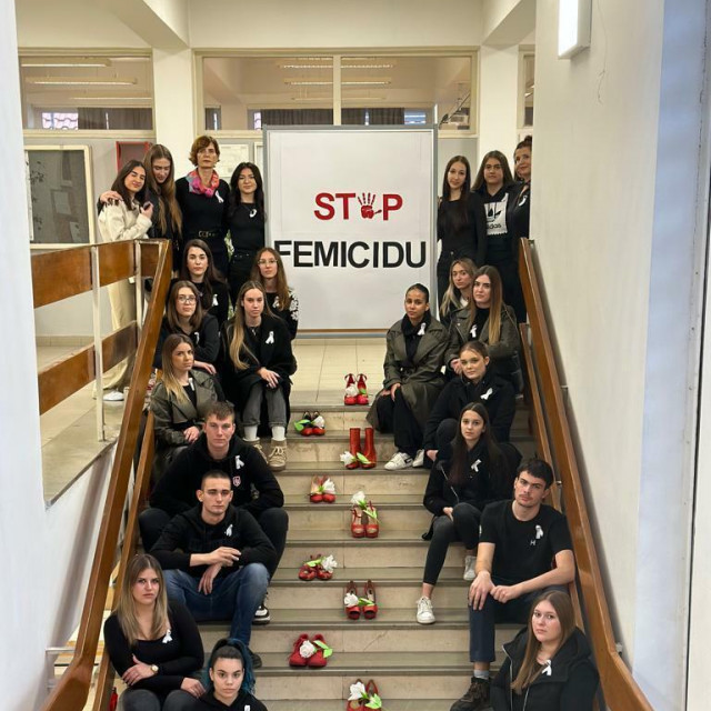 &lt;p&gt;Ekonomsko-birotehnička i trgovačka škola Zadar, kroz učeničku volontersko-aktivističku grupu SADIONICA već četvrtu godinu provodi projekt obilježavanja međunarodne kampanje ”16 dana aktivizma protiv nasilja nad ženama”&lt;br&gt;
 &lt;/p&gt;
