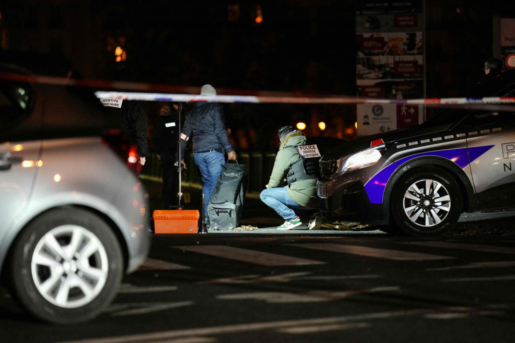 Slobodna Dalmacija - U centru Pariza turisti napadnuti čekićem, jedan je  ubijen, drugi ranjen. Napadač je radikalni islamist