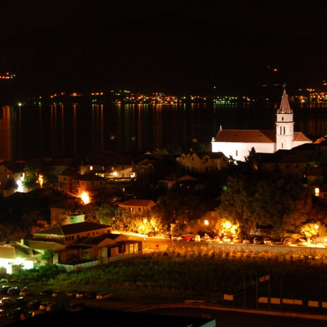 &lt;p&gt;Postira by night - Brac island, Croatia&lt;/p&gt;