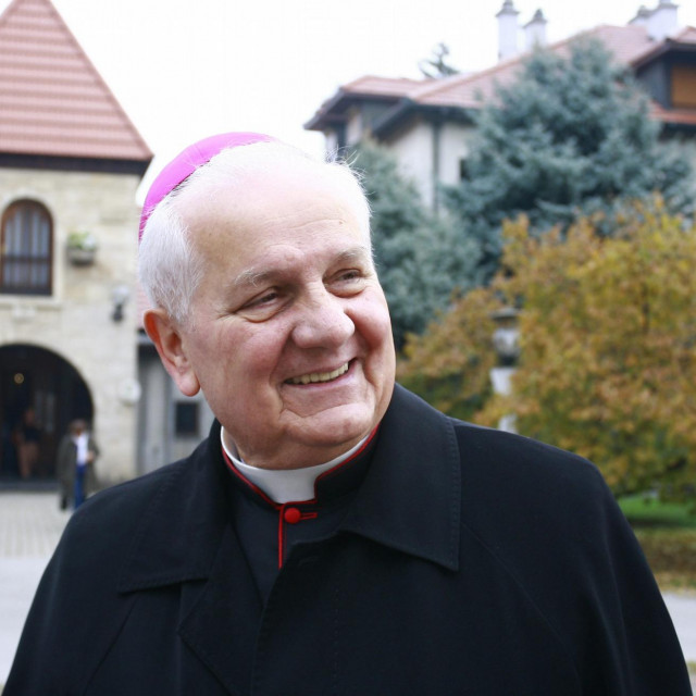&lt;p&gt;Franjo Komarica vodio je Banjolučku biskupiju od 1989. godine&lt;/p&gt;