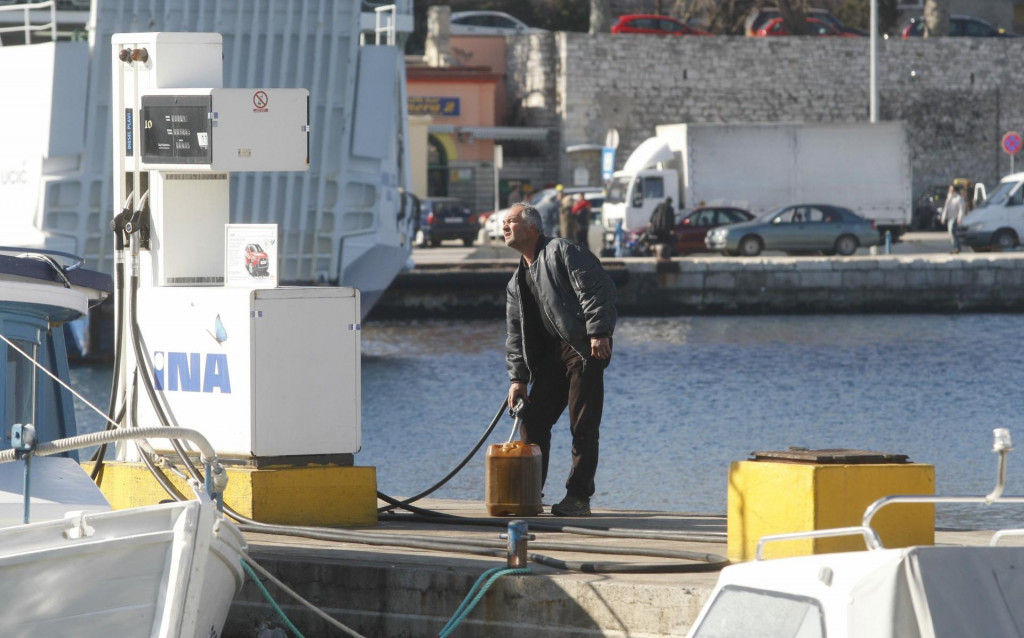 &lt;p&gt;Inina benzinska crpka na Branimirovoj obali u Zadru&lt;/p&gt;