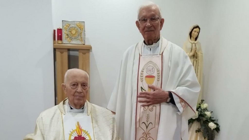 &lt;p&gt;Na svetkovinu Bezgrješnog začeća Blažene Djevice Marije umirovljeni svećenici don Ivo i don Božo obilježili su 60 godina svećeništva&lt;/p&gt;