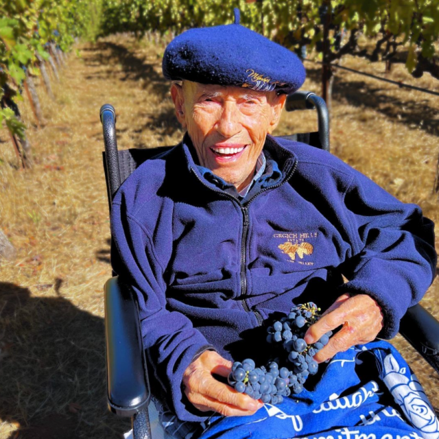 &lt;p&gt;Miljenko Mike Grgich u vinogradu za jematvu&lt;br&gt;
Screenshot Instagram grgichhills&lt;/p&gt;