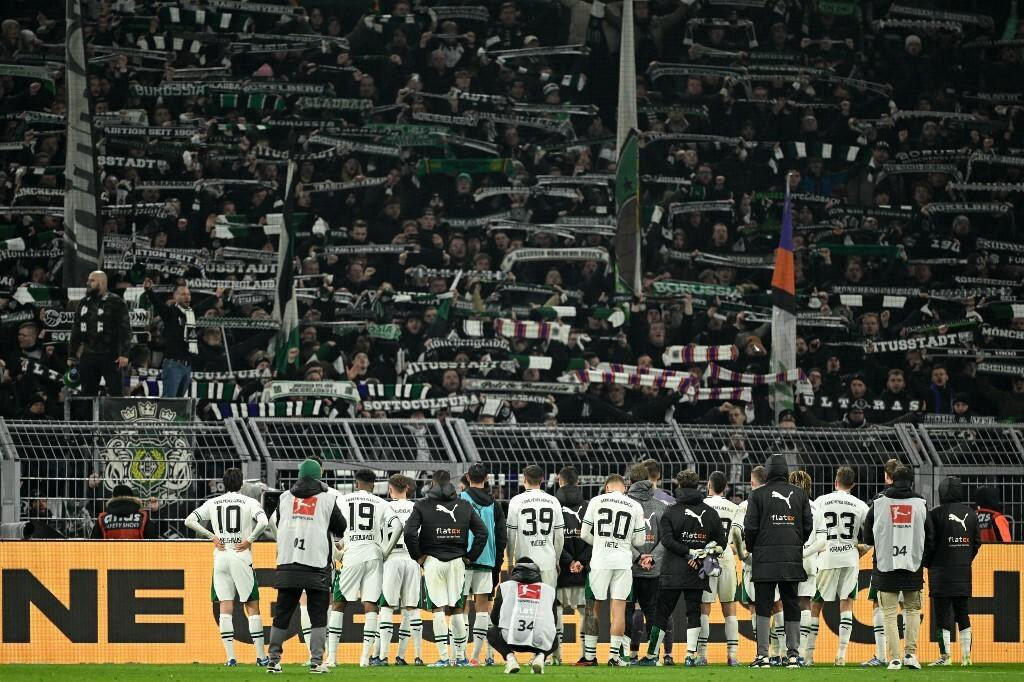 &lt;p&gt;Moenchengladbach‘s players acknowledge their fans after Dortmund‘s 4-2 win after the German first division Bundesliga football match between BVB Borussia Dortmund and Borussia Moenchengladbach in Dortmund, western Germany on November 25, 2023. (Photo by INA FASSBENDER/AFP)/DFL REGULATIONS PROHIBIT ANY USE OF PHOTOGRAPHS AS IMAGE SEQUENCES AND/OR QUASI-VIDEO&lt;/p&gt;