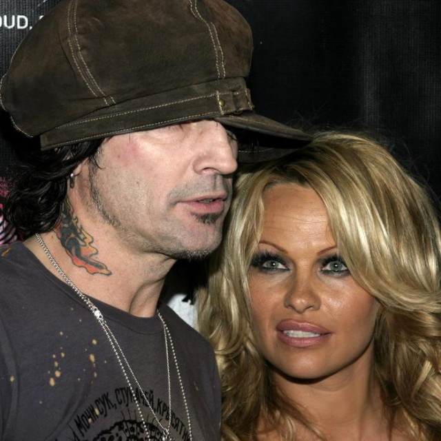 &lt;p&gt;Tommy Lee i Pamela Anderson &lt;/p&gt;