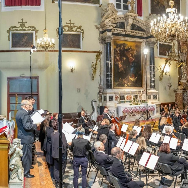 &lt;p&gt;Tradicionalni koncert Dubrovačkog simfonijskog orkestra, dubrovačkih zborova, solista i klape u Maloj braći&lt;/p&gt;