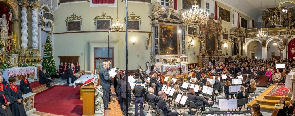 &lt;p&gt;Tradicionalni koncert Dubrovačkog simfonijskog orkestra, dubrovačkih zborova, solista i klape u Maloj braći&lt;/p&gt;