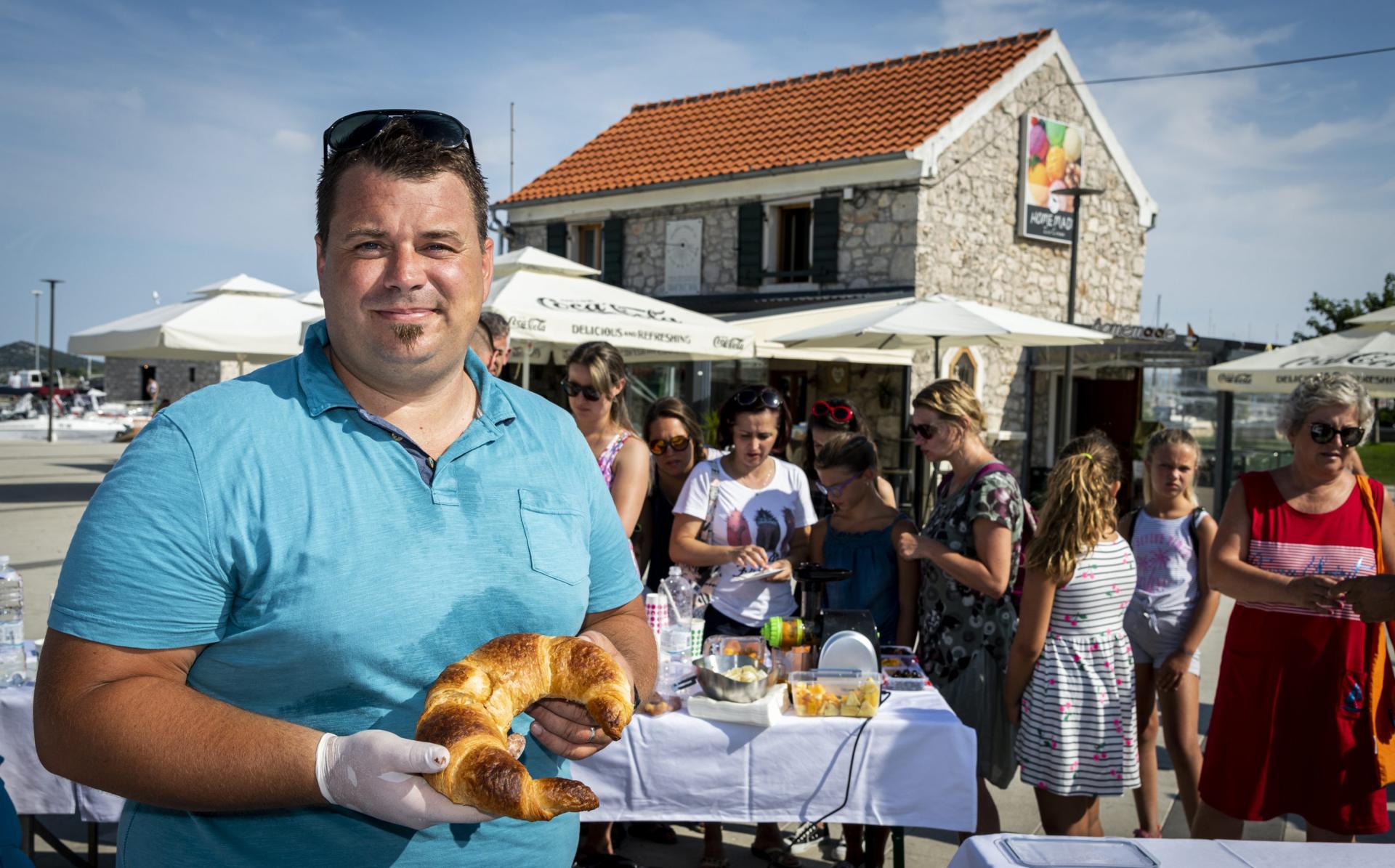 Slobodna Dalmacija Tko Je Iben Anin Koji Je Eure Op Ine Murter Tro Io Po Bordelima Kleo