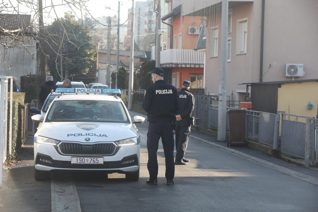 &lt;p&gt;Zagrebačka policija obavila je očevide na mjestu propucavanja audija, jednog prozora i kutije za rolete (ilustracija)&lt;/p&gt;