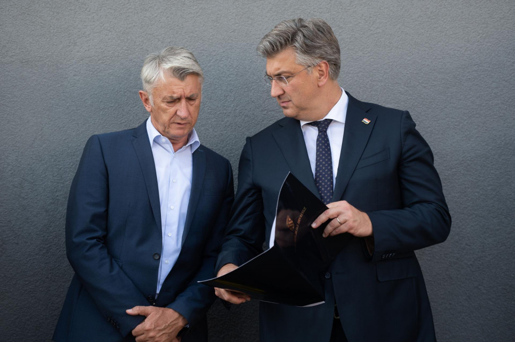 &lt;p&gt;Zadarski župan Božidar Longin i premijer Andrej Plenković&lt;/p&gt;
