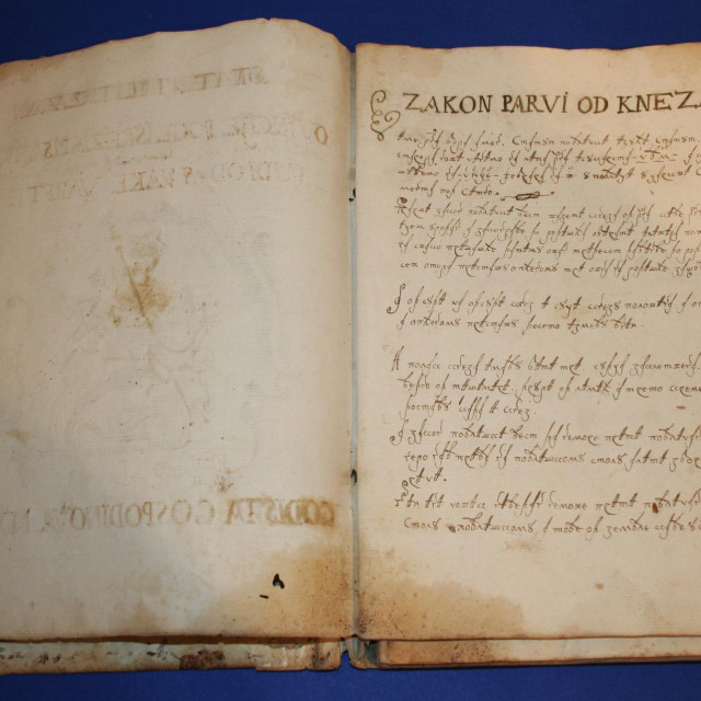 &lt;p&gt;Poljički statut pisan poljičicom, na slici prijepis iz 1540. godine&lt;br&gt;
 &lt;/p&gt;