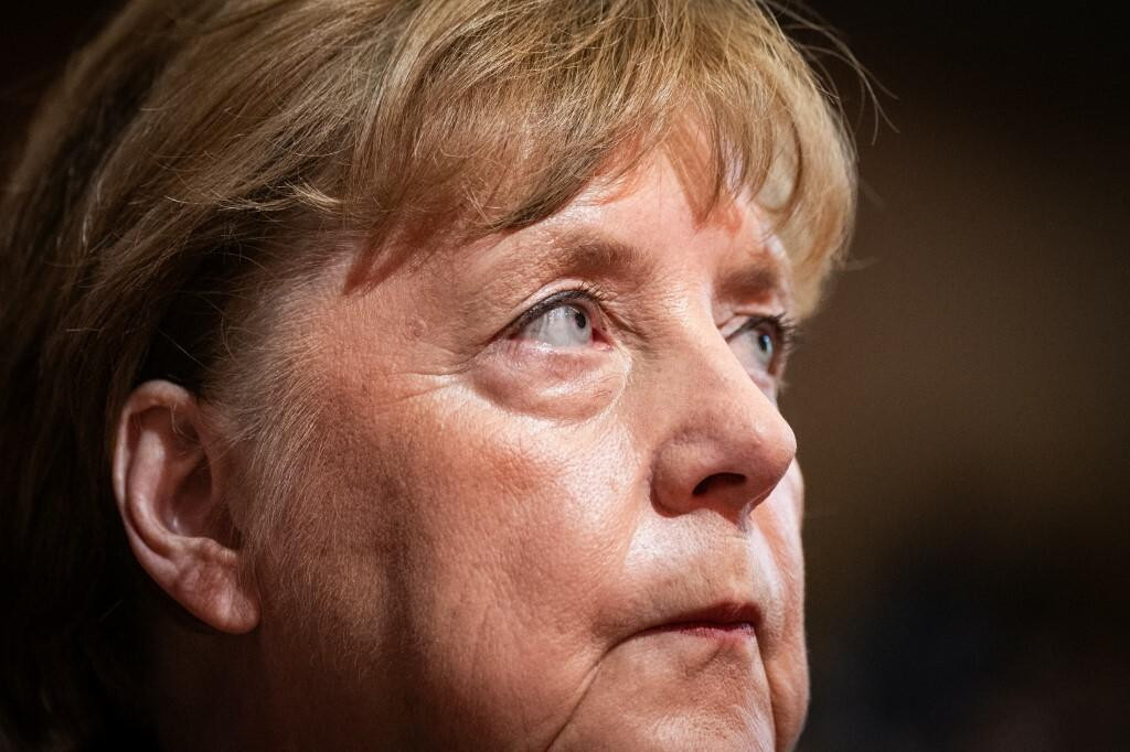 &lt;p&gt;Angela Merkel je kao kancelarka uzdizana među ključne tvorce njemačkog gospodarskog čuda, a danas se nerijetko populistički i postfestum proziva za sve aktualne probleme&lt;/p&gt;