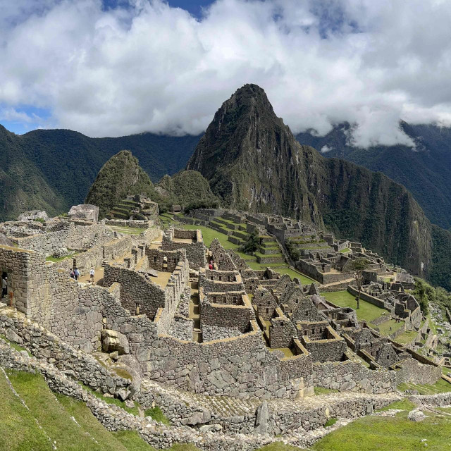 &lt;p&gt;Machu Picchu&lt;/p&gt;