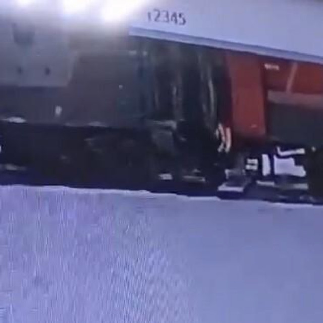 26418195