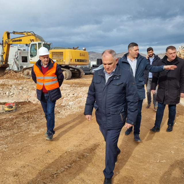 &lt;p&gt;Župan Blaženko Boban sa suradnicima obišao je gradilište na Golom brdu&lt;/p&gt;