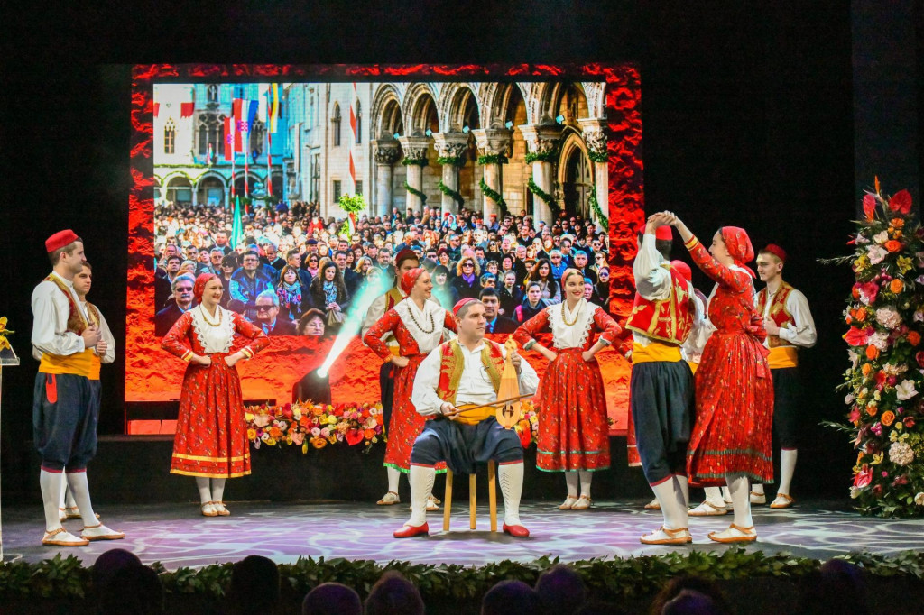 &lt;p&gt;U povodu Povodom Dana Grada Dubrovnika i Feste svetog Vlaha održava se svečana sjednica Gradskog vijeća u Kazalištu Marina Drzića&lt;/p&gt;