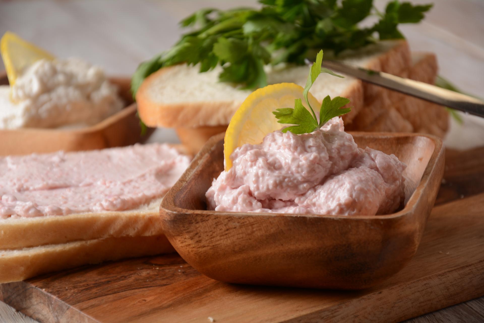 Slobodna Dalmacija Gr Ka Riblja Pa Teta Delikatesa Je S Kojom Se Ne Mo E Usporediti Niti Jedna