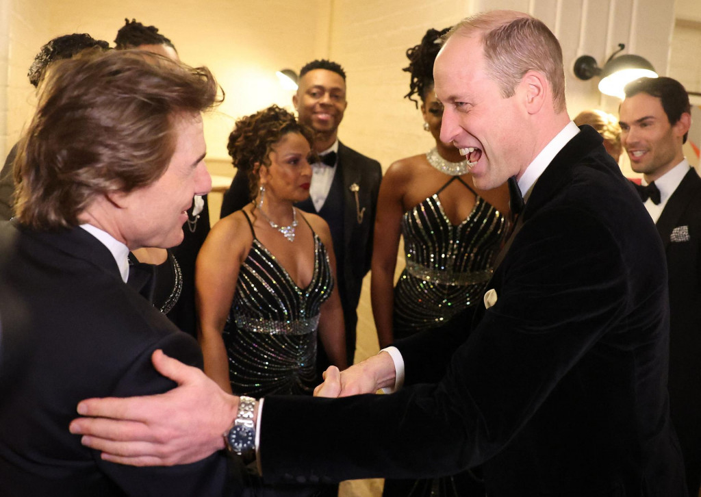 &lt;p&gt;Princ William i Tom Cruise srdačno su se pozdravili pri dolasku na priredbu na kojoj su se prikupljale donacije za London Air Ambulancečiji je William pokrovitelj&lt;/p&gt;