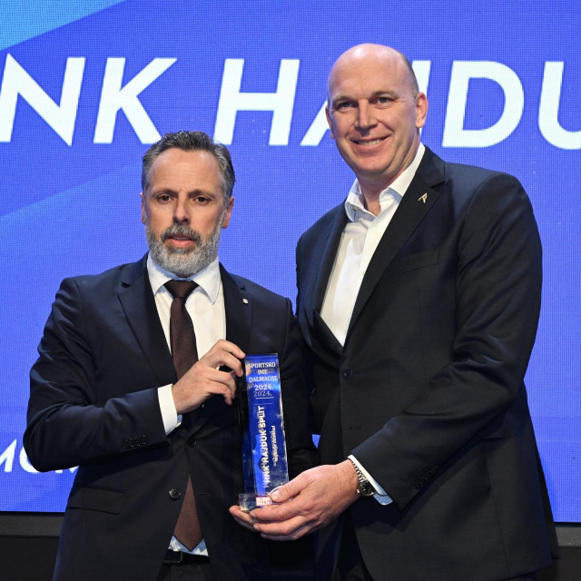 &lt;p&gt;Predsjednik Lukša Jakobušić primio je nagradu u ime kluba&lt;/p&gt;