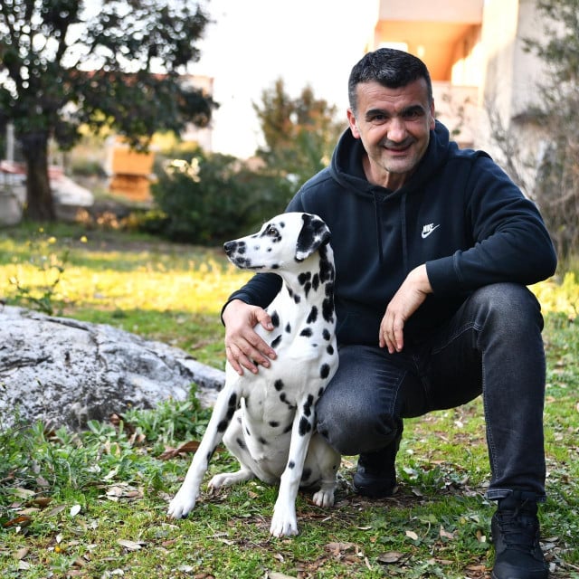 &lt;p&gt;Mirko Juranović je prije korone ‘preodgojio‘ psa koji je ugrizao dijete. Kroz dva do tri mjeseca ‘popravio‘ ga je toliko da je završio kao suradnik njemačke policije&lt;/p&gt;