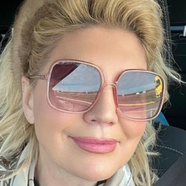 &lt;p&gt;Suzana Mančić je s pratiteljima na Instagramu podijelila kako sad izgleda bez sunčanih naočala&lt;/p&gt;