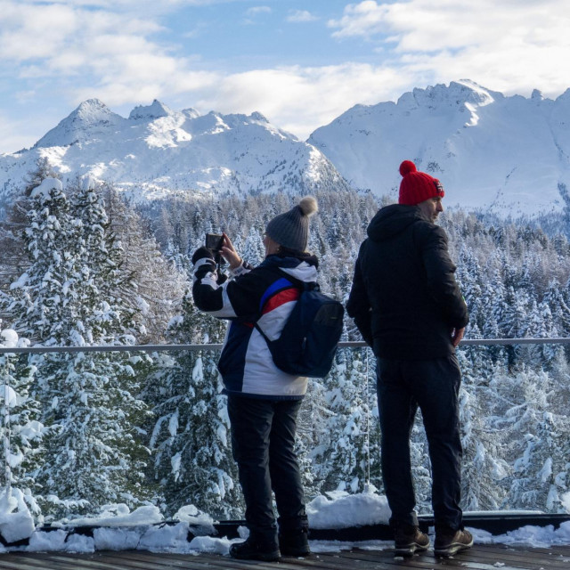 &lt;p&gt;Skijaška sezona u Ski centru Val di Fiemme - Obereggen na Dolomitima, u talijanskoj pokrajini Trentino. Stižu Hrvati&lt;/p&gt;

&lt;p&gt; &lt;/p&gt;

&lt;p&gt; &lt;/p&gt;