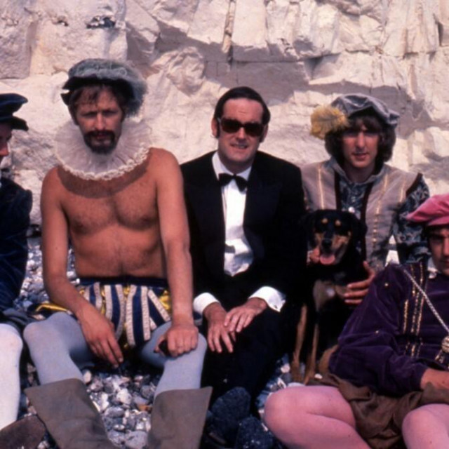 &lt;p&gt;”Monty Python‘s Flying Circus”: Graham Chapman, Eric Idle, Terry Jones, Michael Palin, Terry Gilliam, John Cleese&lt;/p&gt;