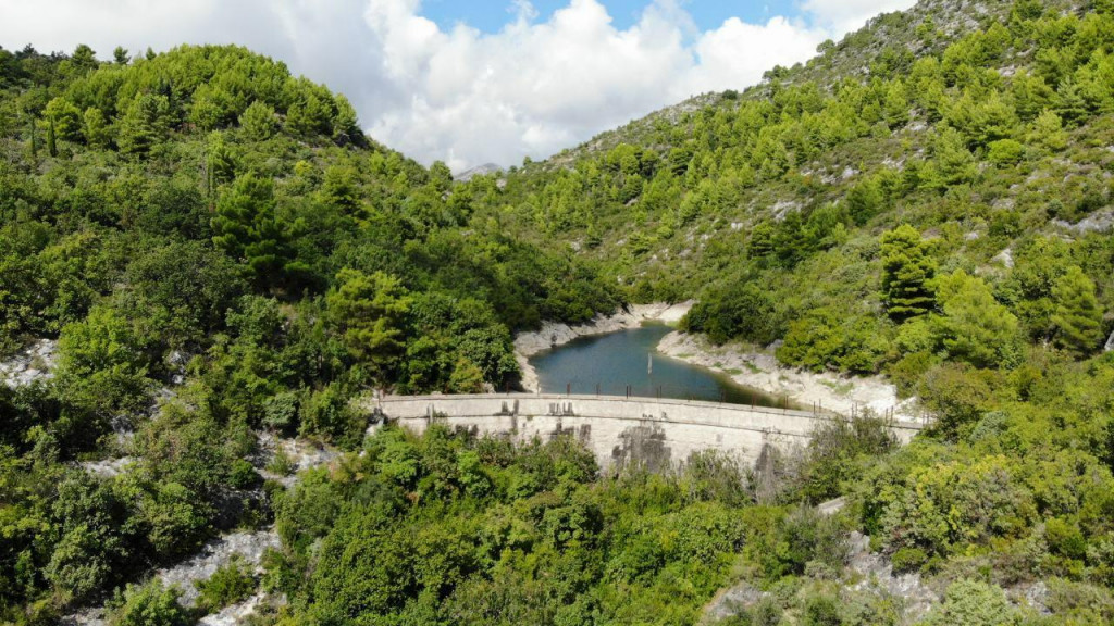 &lt;p&gt;Malo je poznato da u Orašcu postoji veliko akumulacijsko jezero nazvano Kočišta&lt;/p&gt;