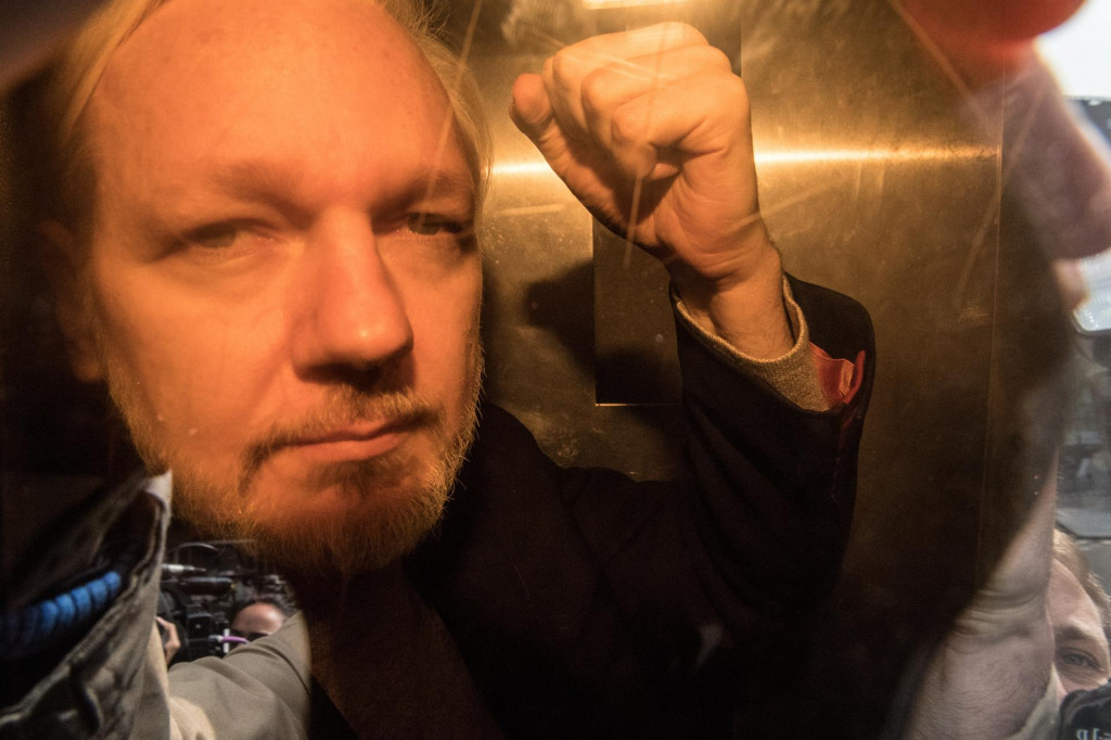 &lt;p&gt;Što je to zgriješio, koji je to zločin počinio Julian Assange?&lt;/p&gt;